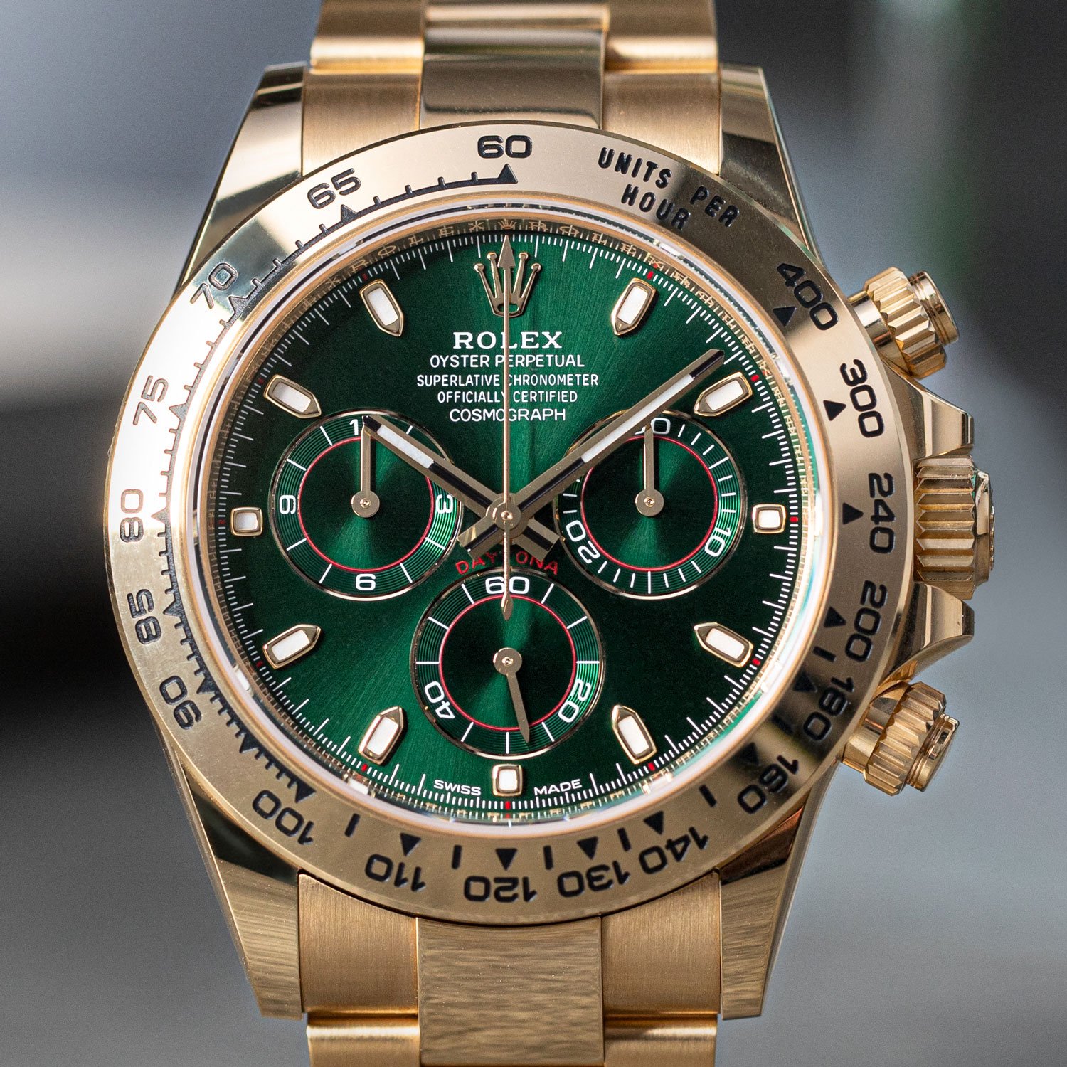 49-Rolex-Daytona-116508-Yellow-Gold-Green-Dial