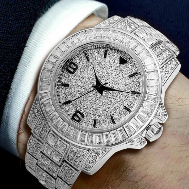 diamond-watch-1661237040-6503450
